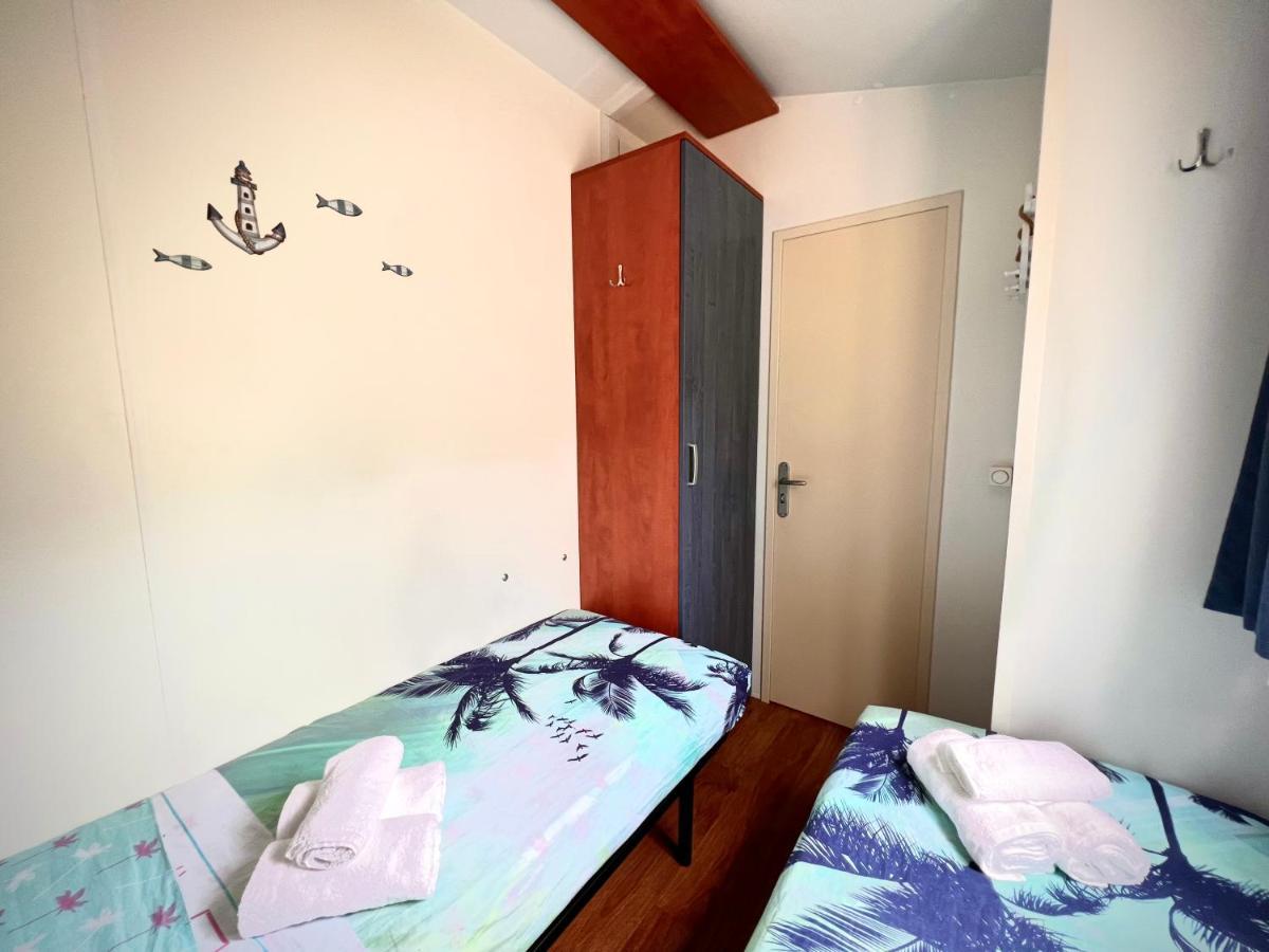 Mobile Home Nebo Luxus Klenovica Luaran gambar